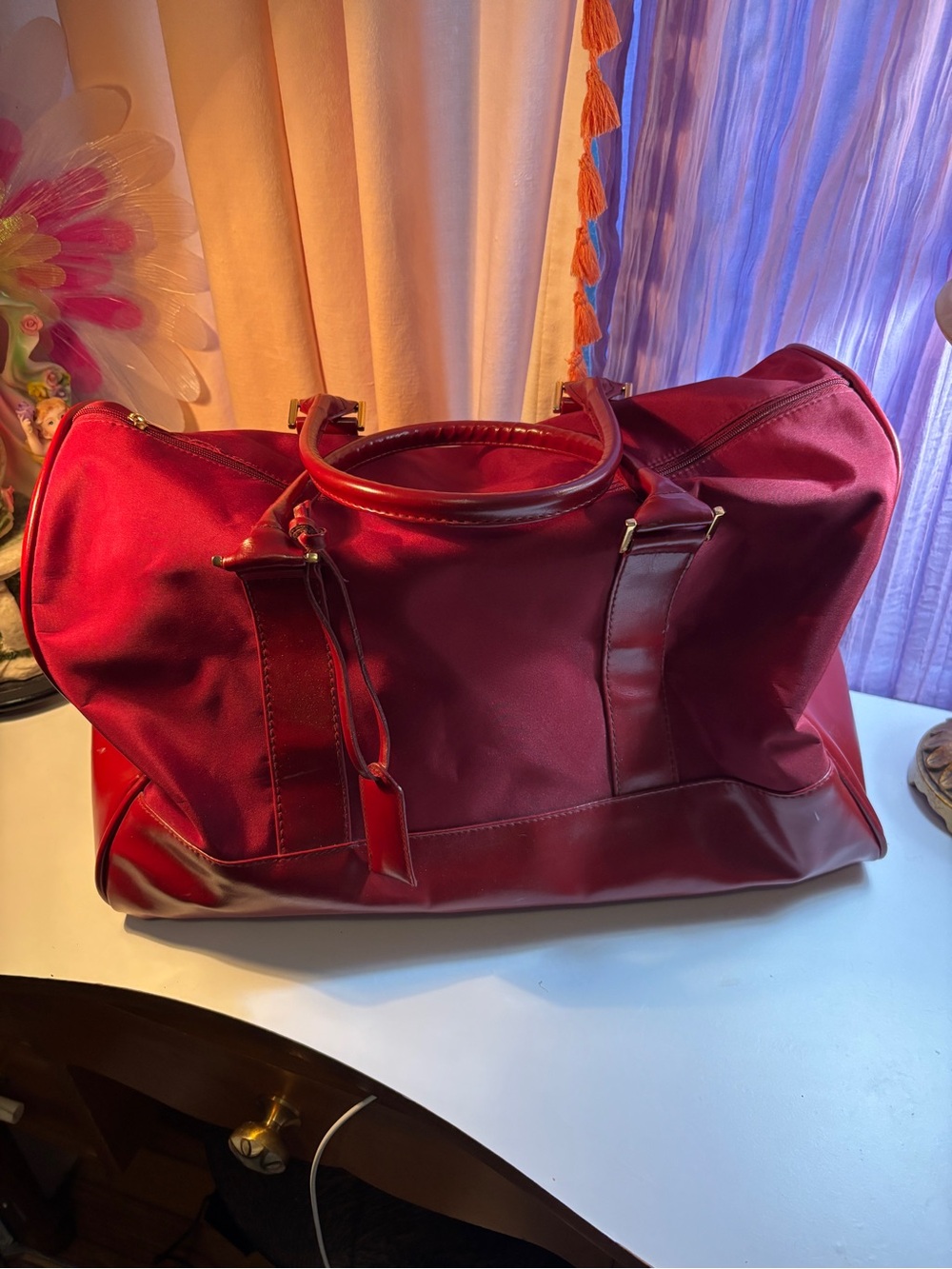 Red Estée Lauder Women's Travel Weekender Bag with Faux-Leather Trim